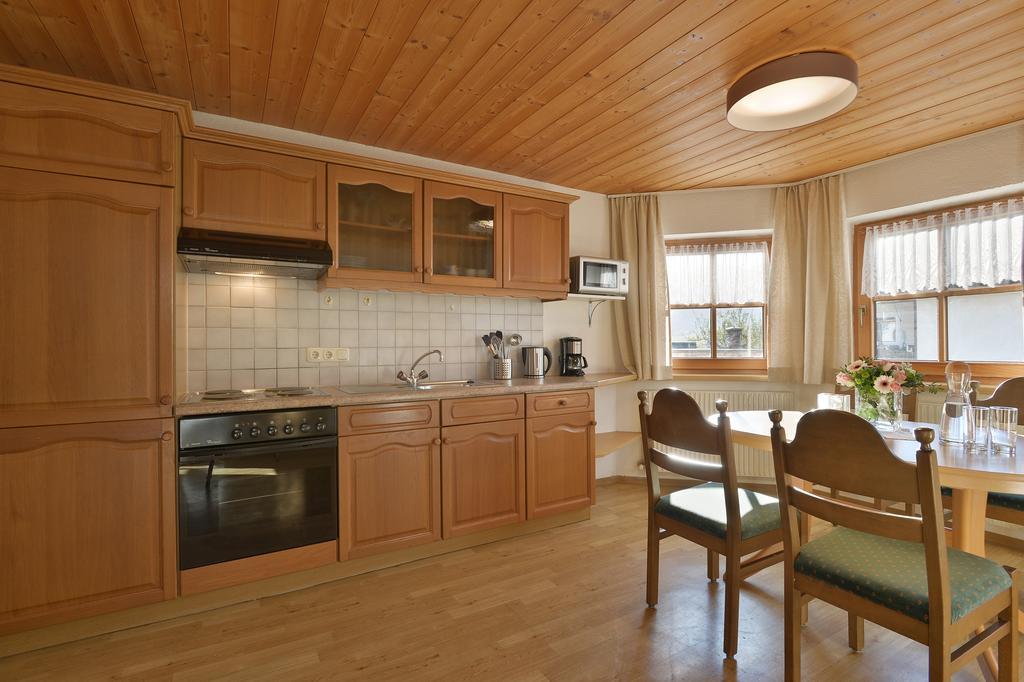 Haus Sonnenschein Appartement Hart im Zillertal Kamer foto
