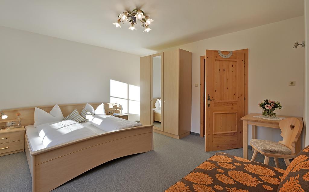Haus Sonnenschein Appartement Hart im Zillertal Kamer foto
