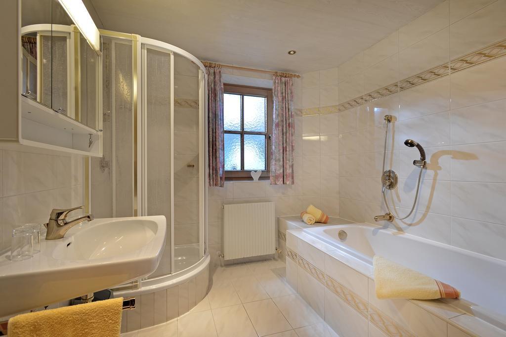 Haus Sonnenschein Appartement Hart im Zillertal Kamer foto