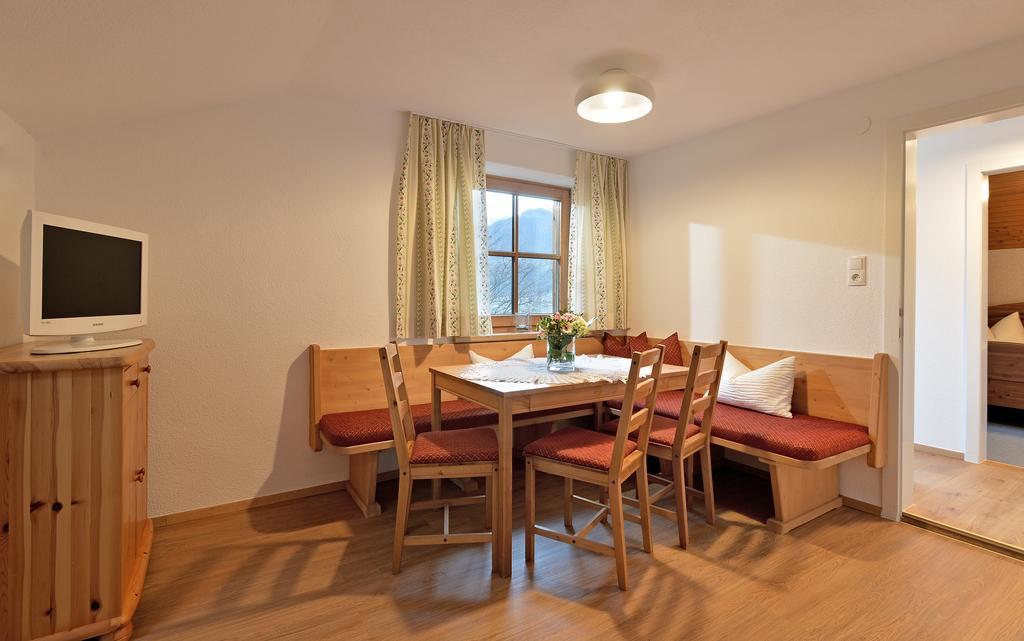 Haus Sonnenschein Appartement Hart im Zillertal Kamer foto