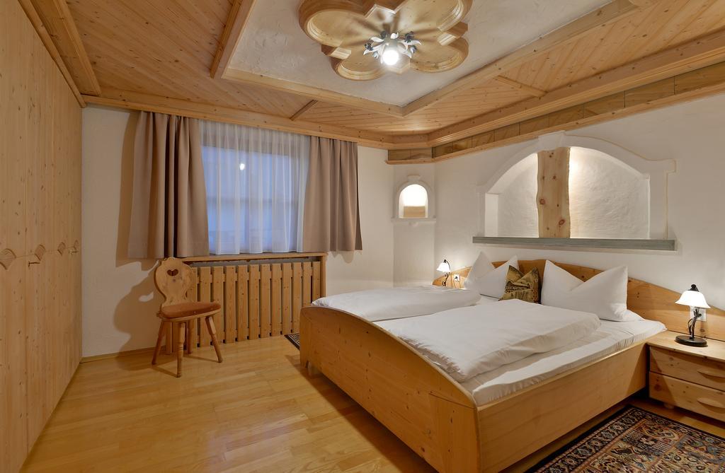 Haus Sonnenschein Appartement Hart im Zillertal Kamer foto
