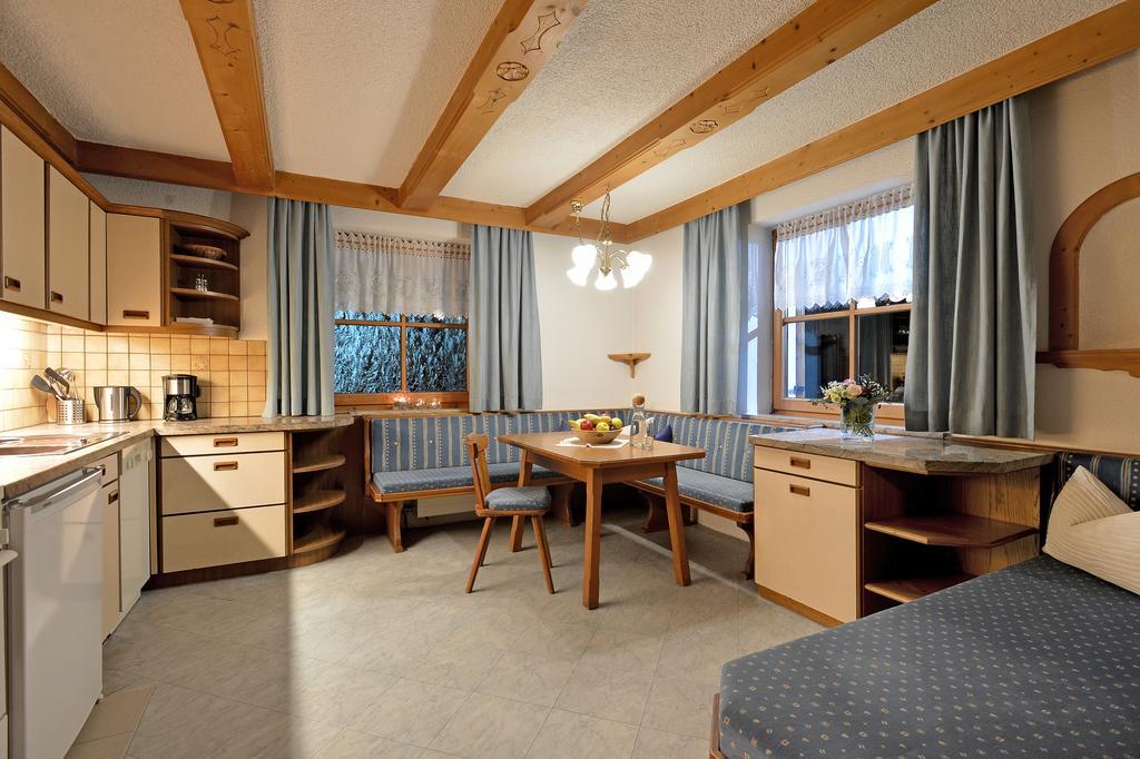 Haus Sonnenschein Appartement Hart im Zillertal Kamer foto